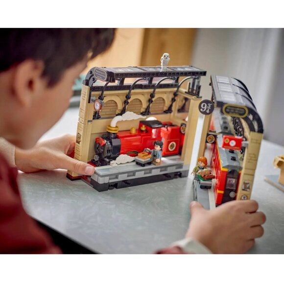 LEGO 76450 Book Nook Hogwarts Express New NIB in Hand - Picture 13 of 15